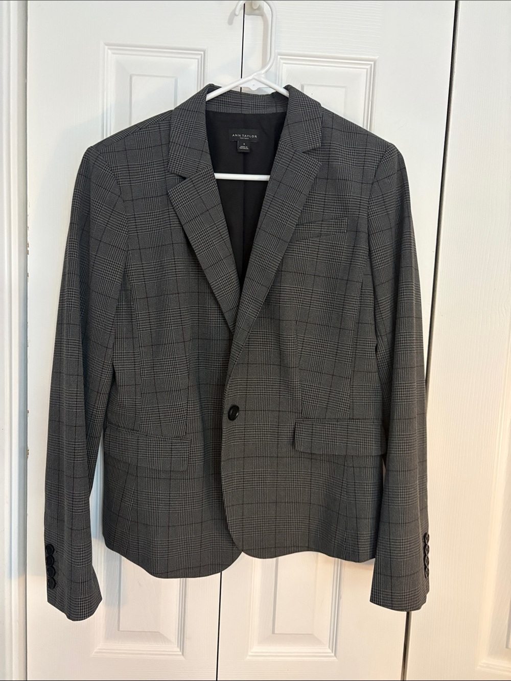 Ann Taylor Gray Glen Plaid One-Button Blazer